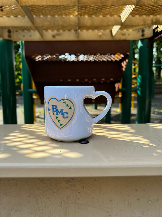 "Mom" Heart Mug